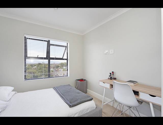 2 BEDROOM APARTMENT TO LET IN KENILWORTH